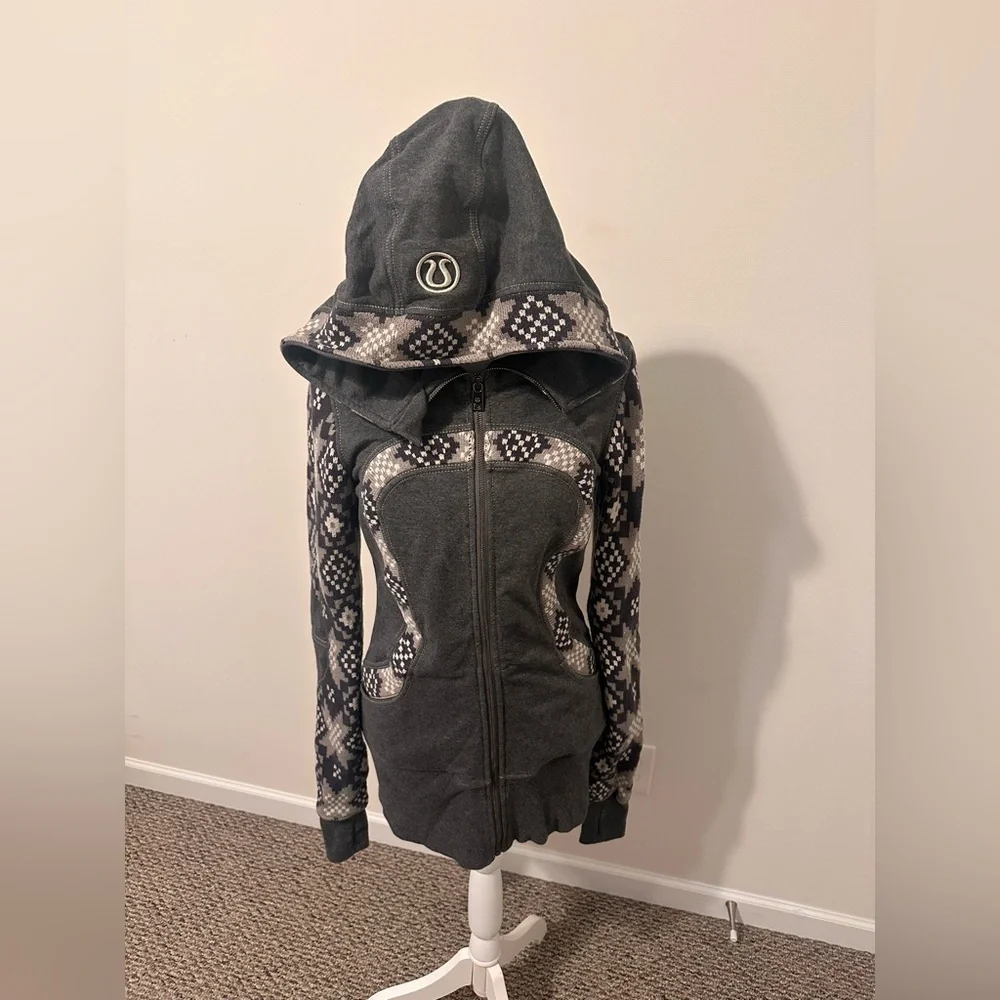 Lululemon Live Simply Jacket Charcoal Jacket Size 8 - Picture 2 of 7